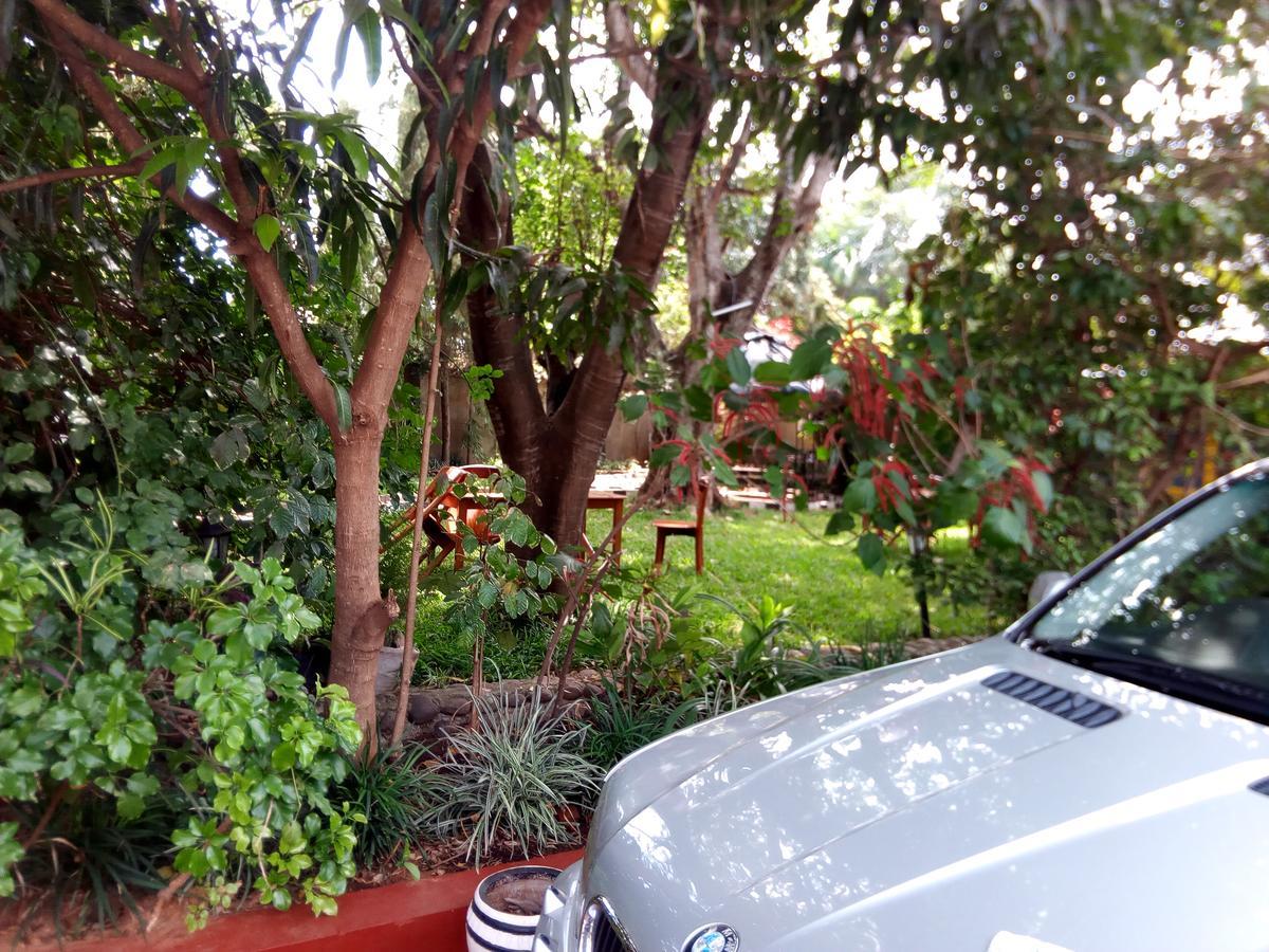 Neneu Hotel Moshi Exterior foto
